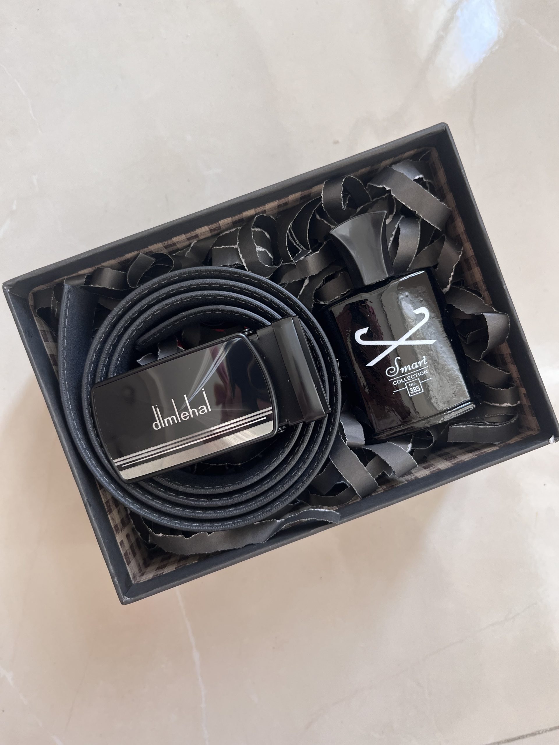 پک هدیه روز مرد | ادکلن اونتوس ۲۵ میل و کمربند شیک برای استایل بی‌نظیر